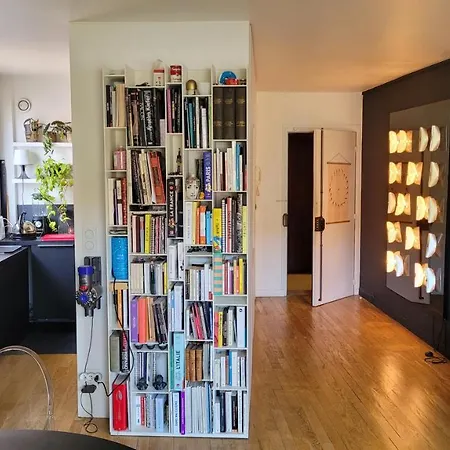 Lovely Artist Apartmán *