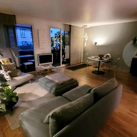 Lovely Artist Paříž